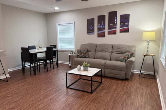 Fieldview Cottages - Image 1