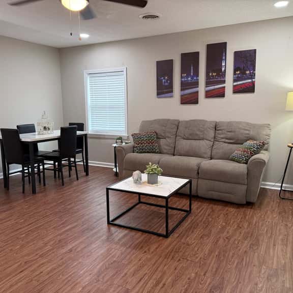 Fieldview Cottages - Image 1