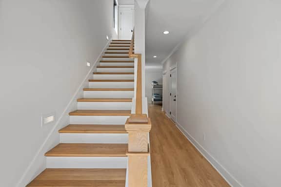 Rooftop Retreat: Steps to Downtown Square - Image 5